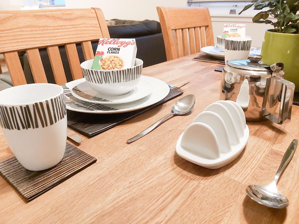 Inverness City Centre Apartment With Elevator And Google Chromecast Exteriör bild